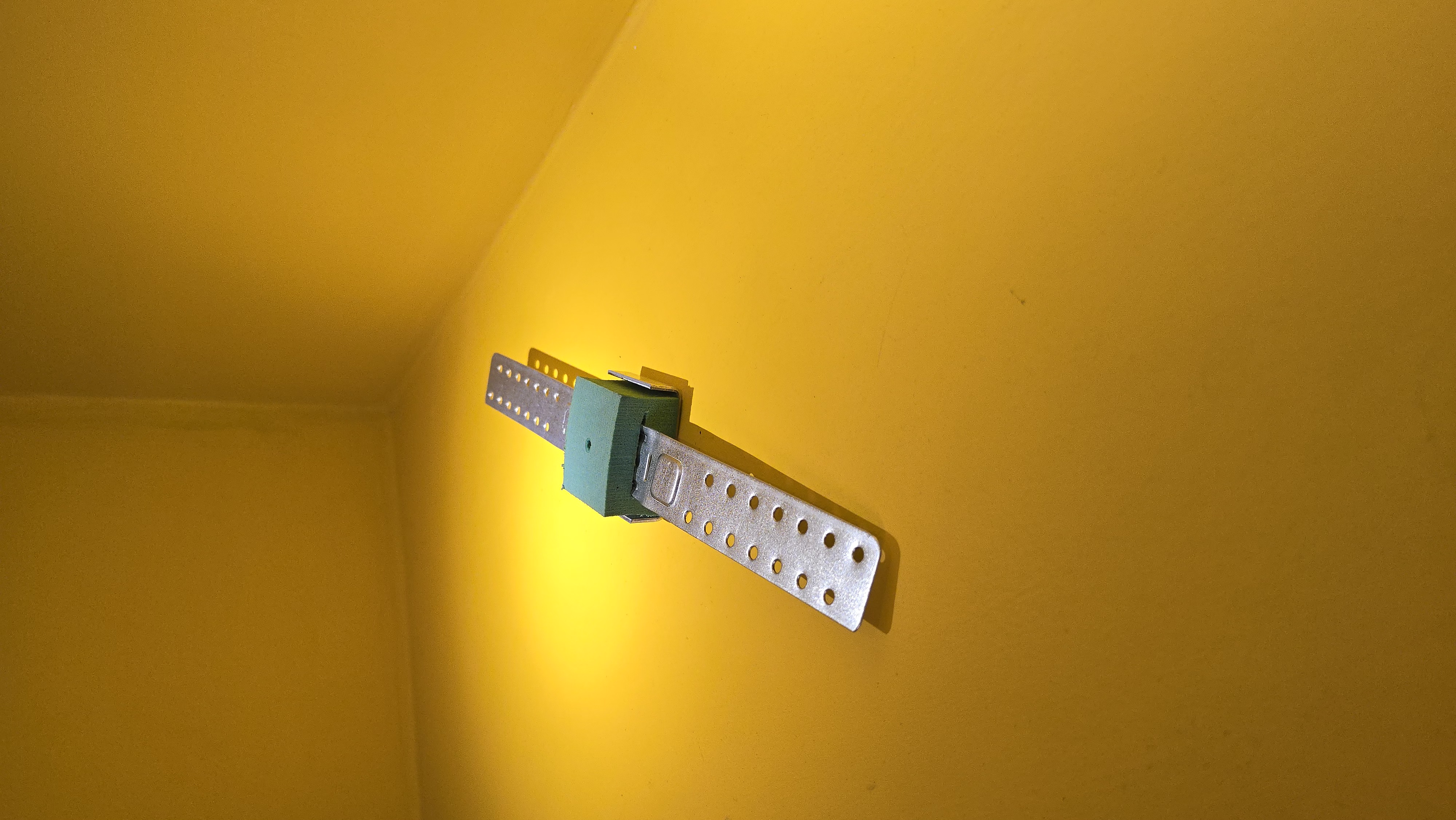 Ses İzolasyon Duvar Bağlantı