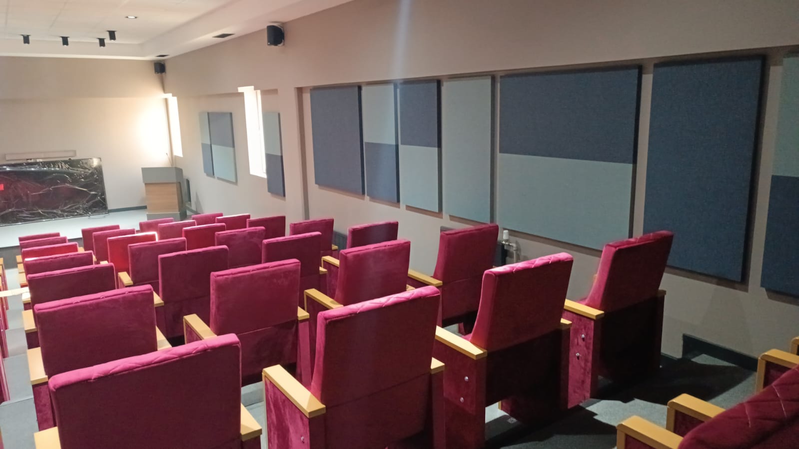 Konferans Odası Akustiği